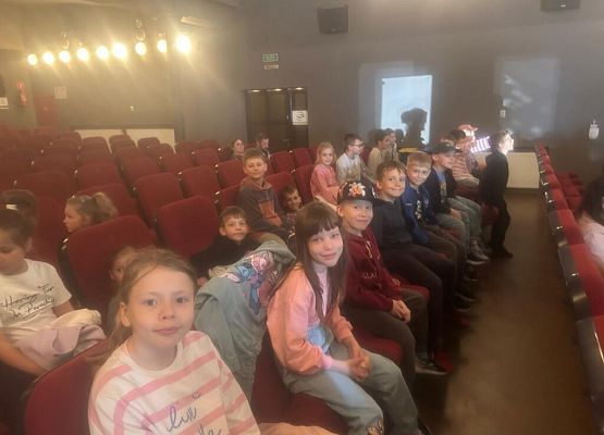 „Czytanie to przygoda, która nigdy się nie kończy!” grafika