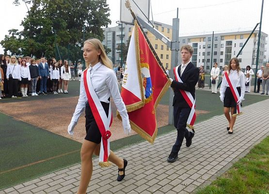 Witamy nowy rok szkolny grafika