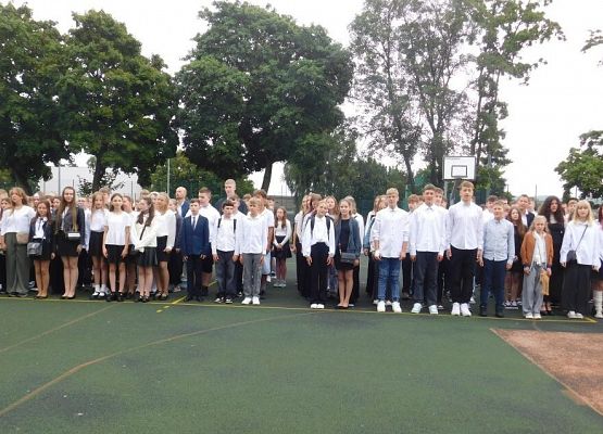 Witamy nowy rok szkolny grafika