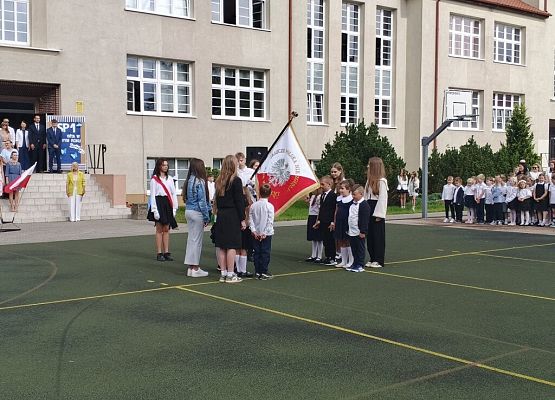 Witamy nowy rok szkolny grafika