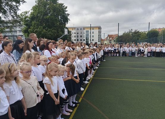 Witamy nowy rok szkolny grafika