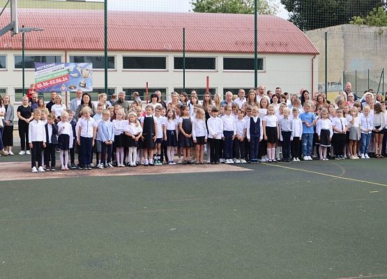 Witamy nowy rok szkolny grafika