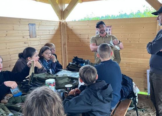 Survivalowe szaleństwo grafika