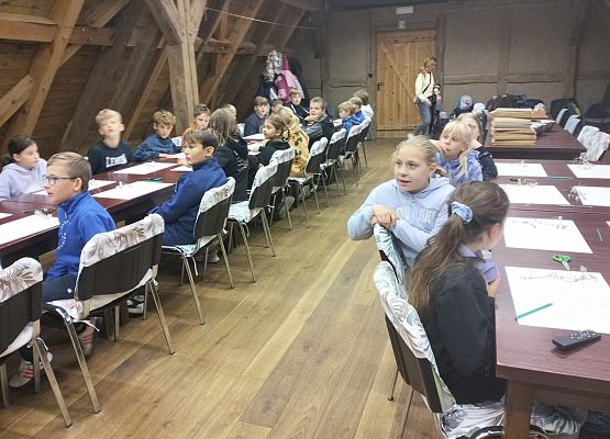 Klasa 4b z wizytą w Swołowie grafika