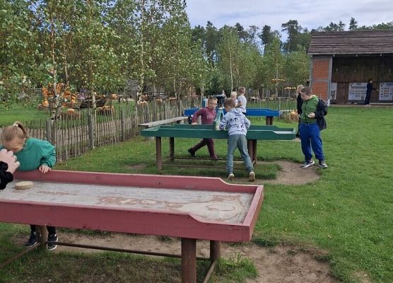 Wycieczka klasy 3C na Farmę Alexa grafika