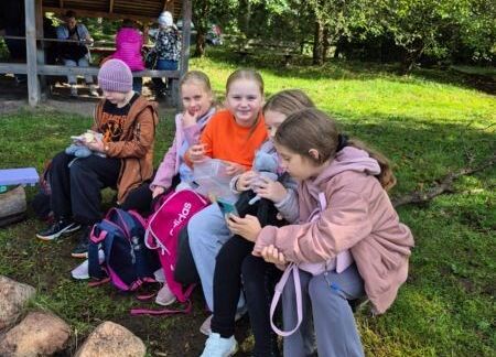 Pieszo czy na rowerze? grafika