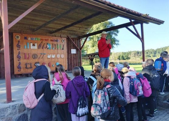 Pieszo czy na rowerze? grafika