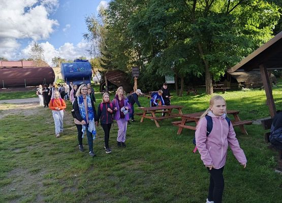 Pieszo czy na rowerze? grafika