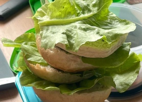 Śniadanie w klasie grafika