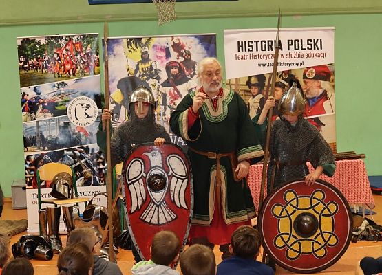 Żywa lekcja historii grafika