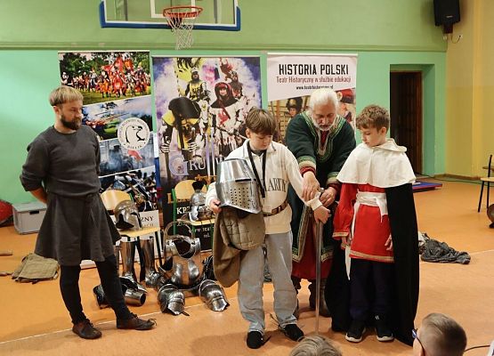 Żywa lekcja historii grafika