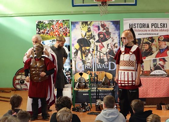 Żywa lekcja historii grafika