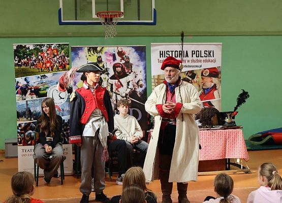 Żywa lekcja historii grafika