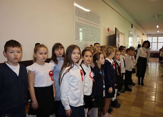 Szkoła do hymnu 2025 grafika