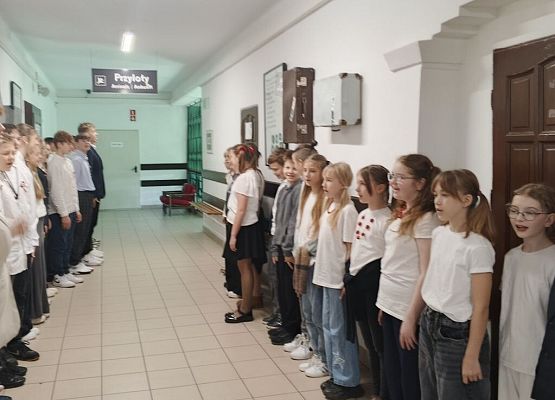 Szkoła do hymnu 2025 grafika