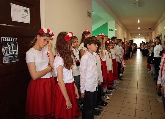 Szkoła do hymnu 2025 grafika