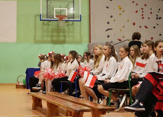 Patriotycznie, uroczyście i radośnie grafika