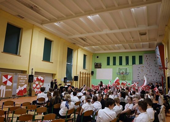 Patriotycznie, uroczyście i radośnie grafika