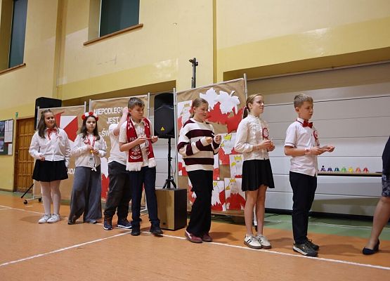 Patriotycznie, uroczyście i radośnie grafika