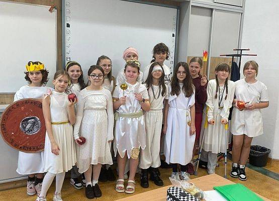 Historia może być ciekawa! grafika