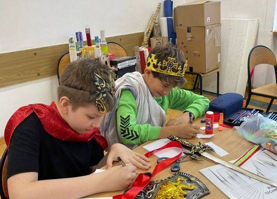 Historia może być ciekawa! grafika