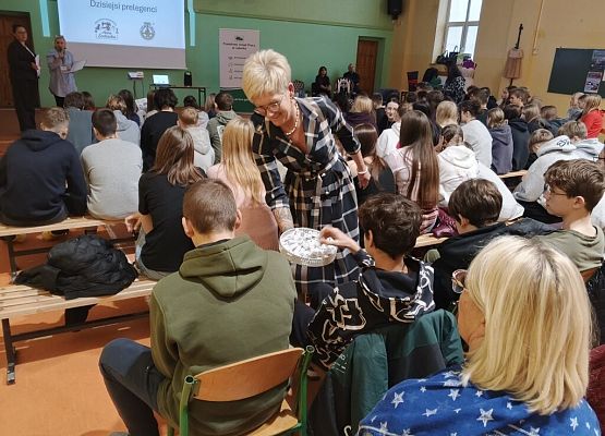 Powiatowy Urząd Pracy w ramach Otwartej firmy grafika