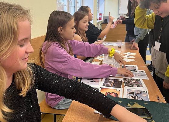 Andrzejkowe szaleństwa klasy 5a grafika