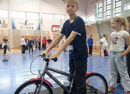 Rowerowe emocje w Miejskiej Hali Sportowej grafika