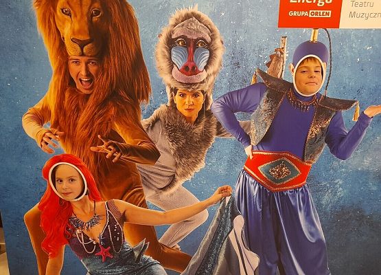 Spotkanie trzecioklasistów z Panem Disneyem grafika