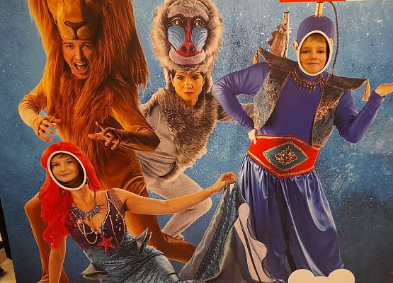 Spotkanie trzecioklasistów z Panem Disneyem grafika