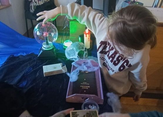 Andrzejkowo i naukowo  grafika