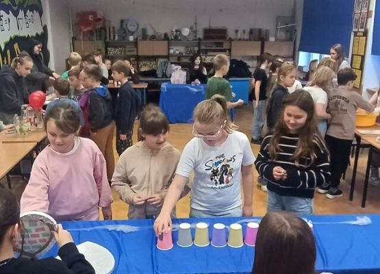 Andrzejkowo i naukowo  grafika