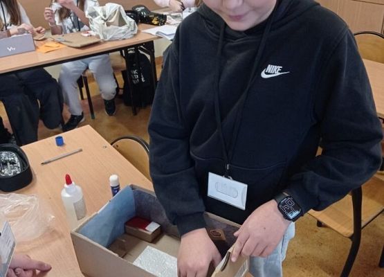 Manualne umiejętności na zajęciach z techniki w klasach IV-VI grafika