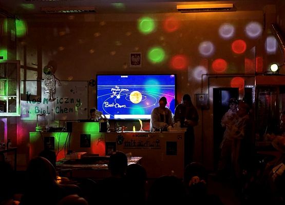 Kosmicznie w LO 1 grafika