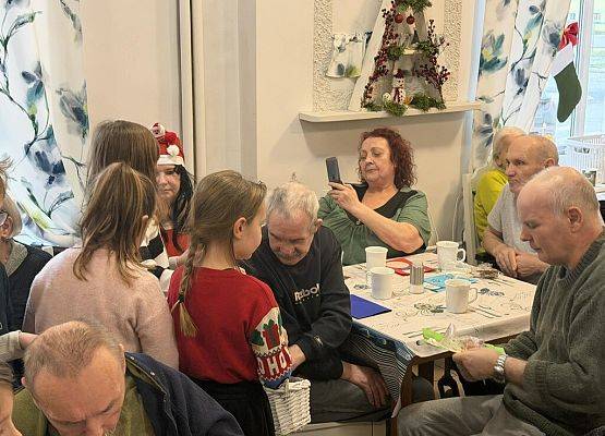 Najmłodsi - Seniorom grafika