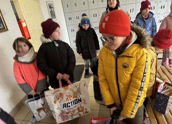 Najmłodsi - Seniorom grafika