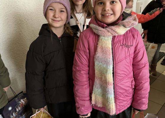 Najmłodsi - Seniorom grafika