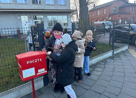 Świąteczna lekcja tradycji w klasie 2B grafika