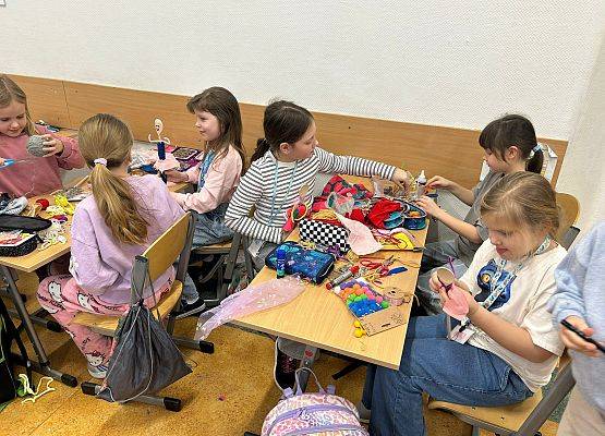 Teatralny tydzień w klasie 2B grafika