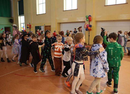 Bal karnawałowy grafika