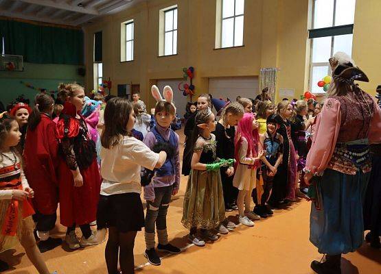 Bal karnawałowy grafika