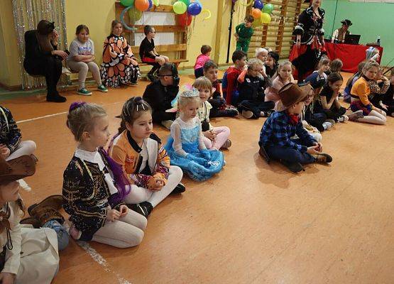 Bal karnawałowy grafika