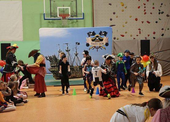 Bal karnawałowy grafika