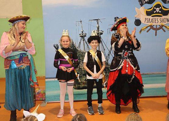 Bal karnawałowy grafika