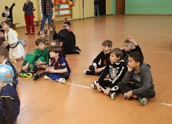 Bal karnawałowy grafika