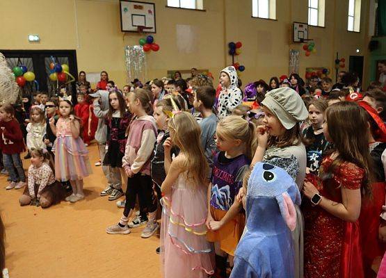 Bal karnawałowy grafika