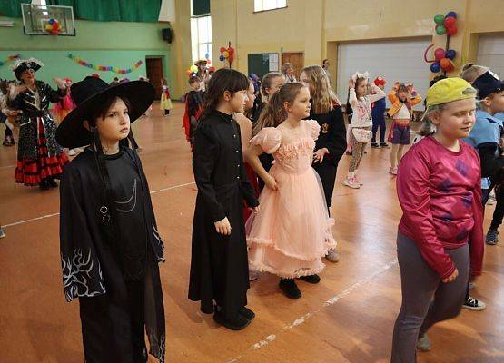 Bal karnawałowy grafika