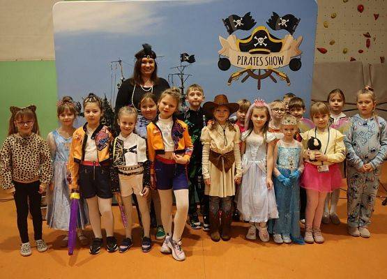 Bal karnawałowy grafika