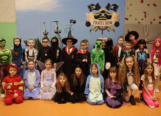 Bal karnawałowy grafika