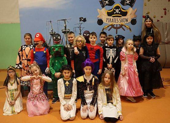 Bal karnawałowy grafika